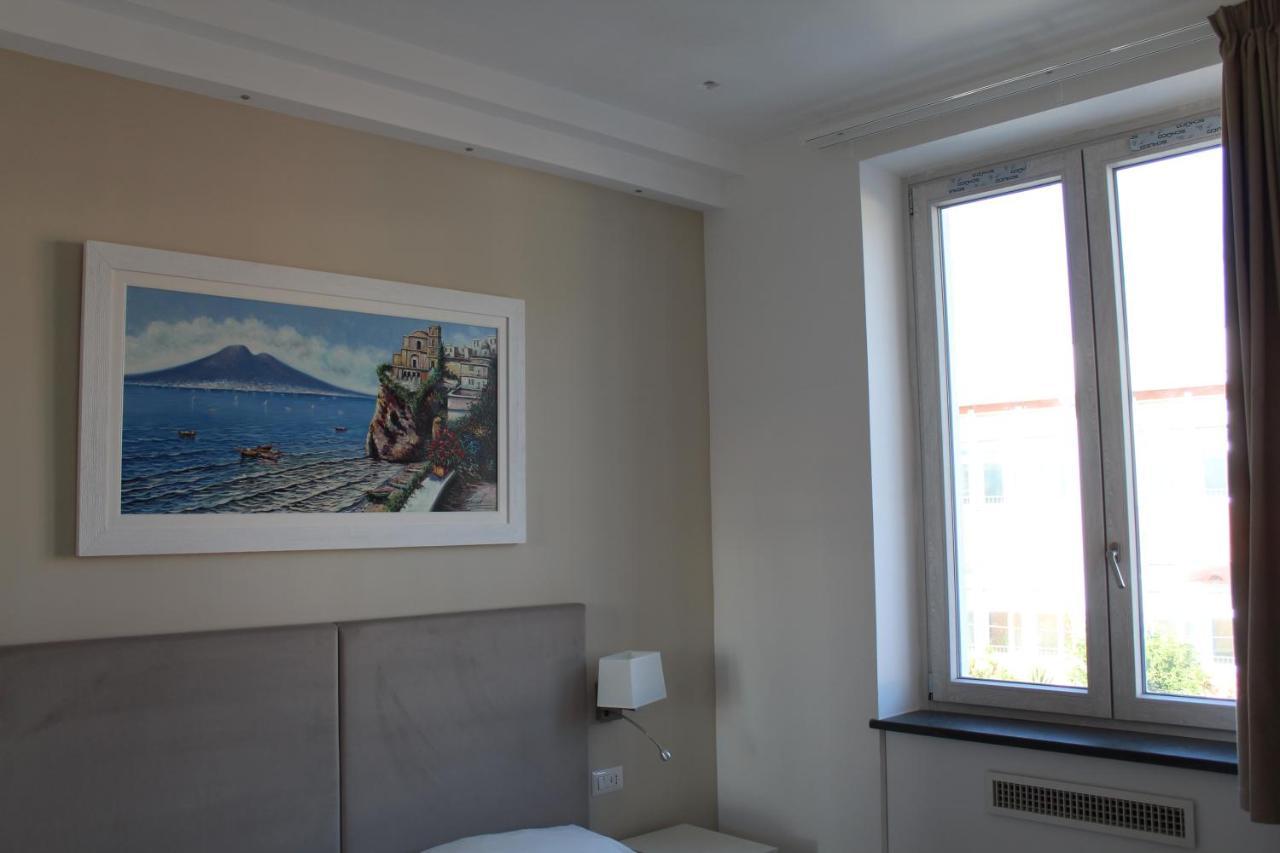 Villa Emanuel White ซอร์เรนโต ภายนอก รูปภาพ