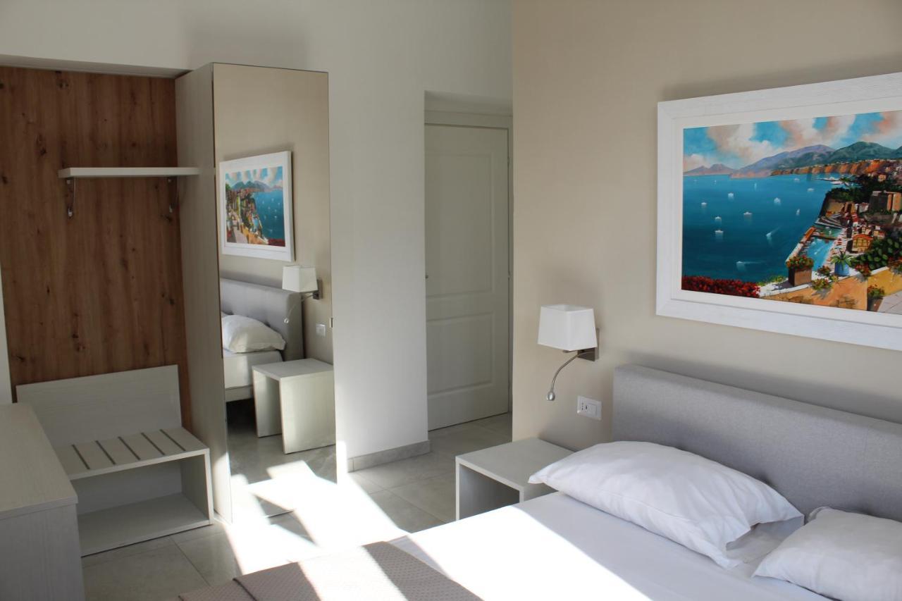 Villa Emanuel White ซอร์เรนโต ภายนอก รูปภาพ