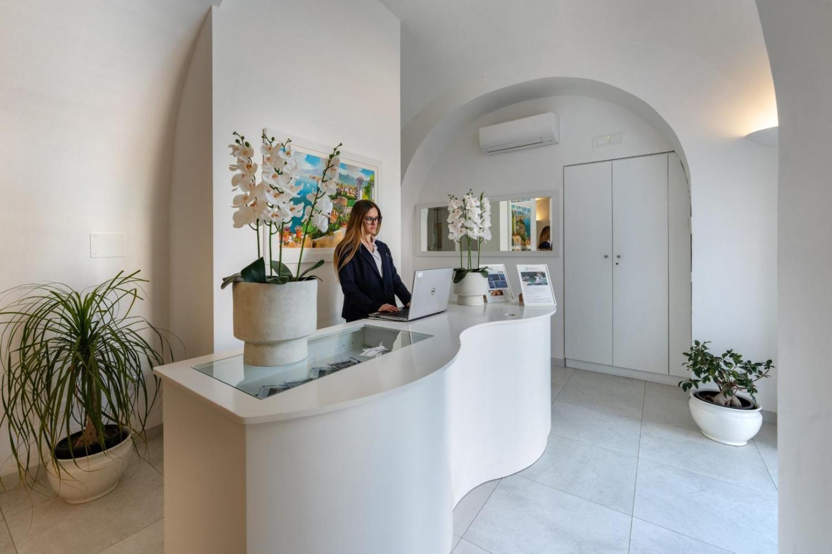 Villa Emanuel White ซอร์เรนโต ภายนอก รูปภาพ